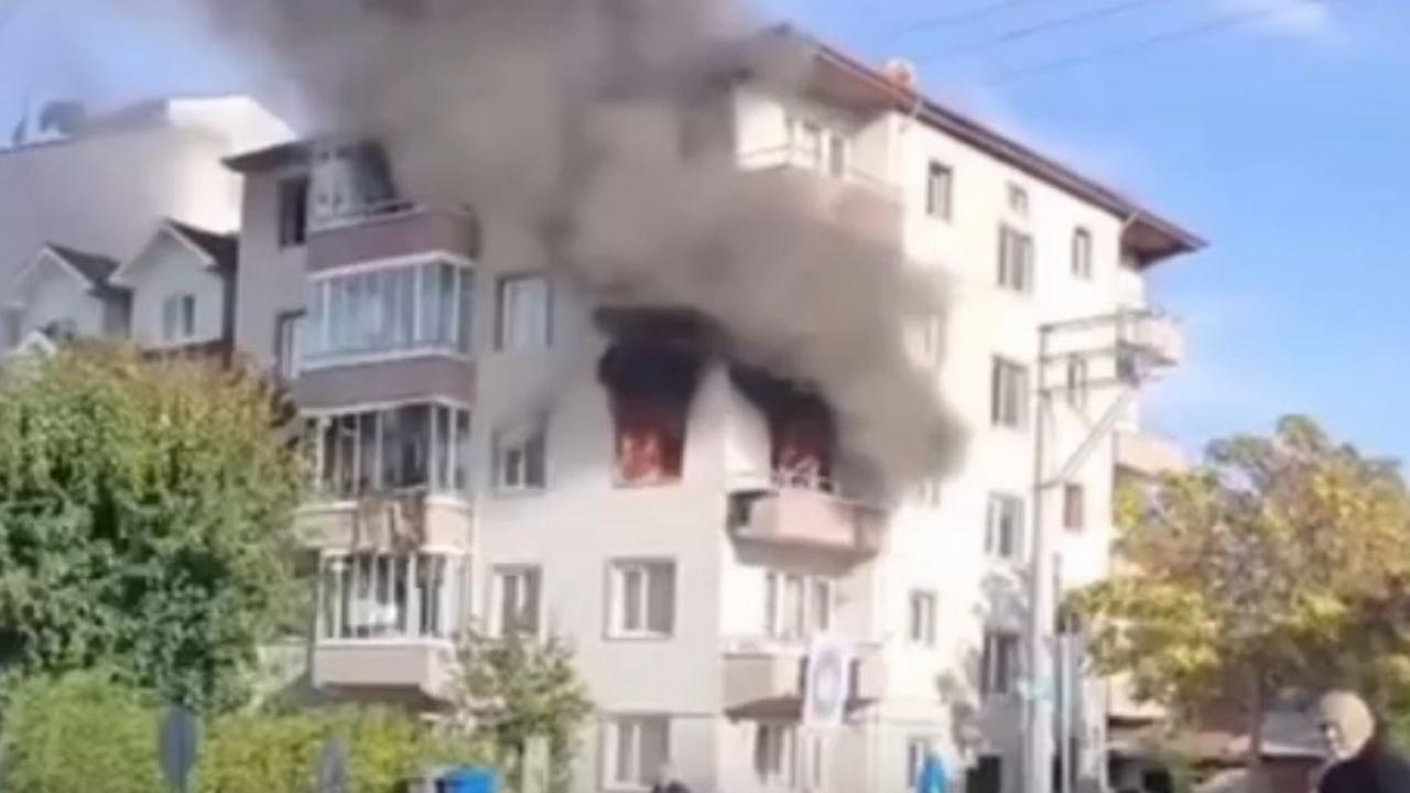boluda apartman dairesi alev alev yandi fRiO1SeZ.jpg