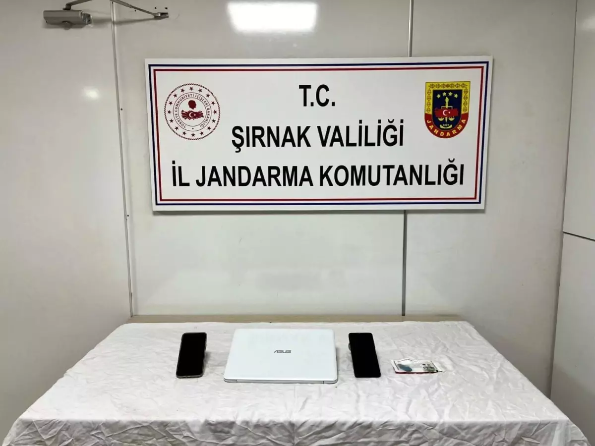 sirnakta iki polis memuru tutuklandi dB2rsHvT.jpg