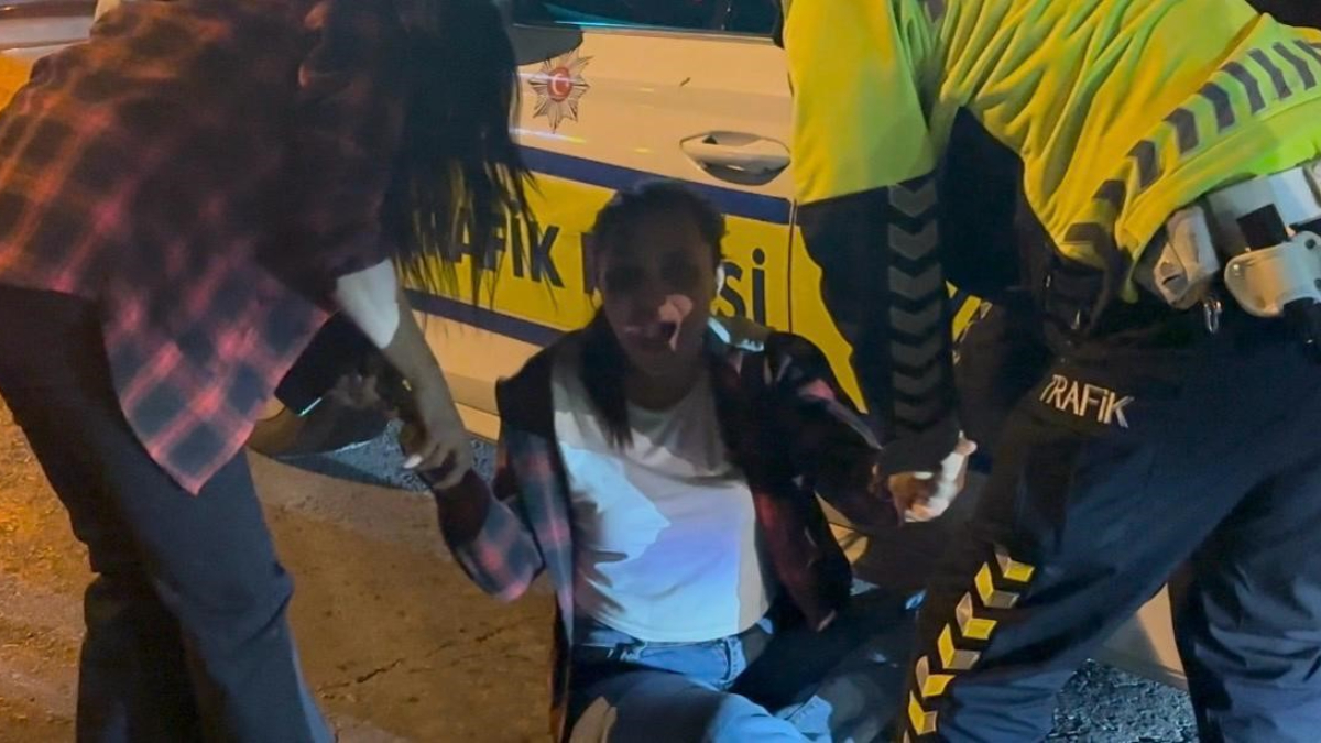 kayseride polisin alkollu yolcuyla imtihani kamerada SqsaIsn9.jpg