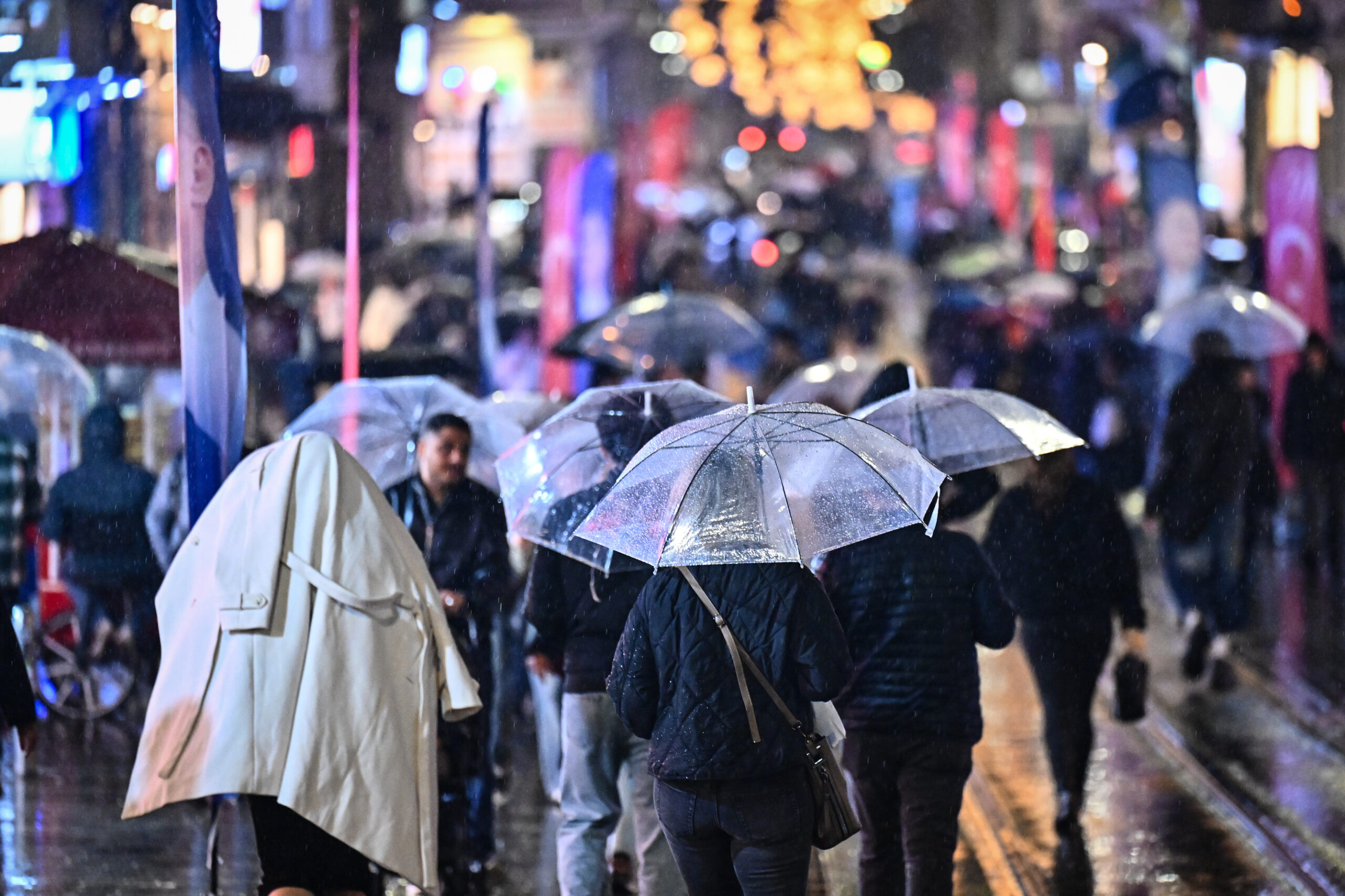 meteorolojiden 30 il icin uyari saganak yagis etkili olacak uYKgE9Up.jpg